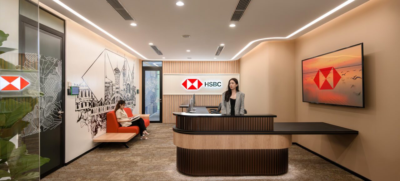 Union Architects desinged the office for HSBC bank